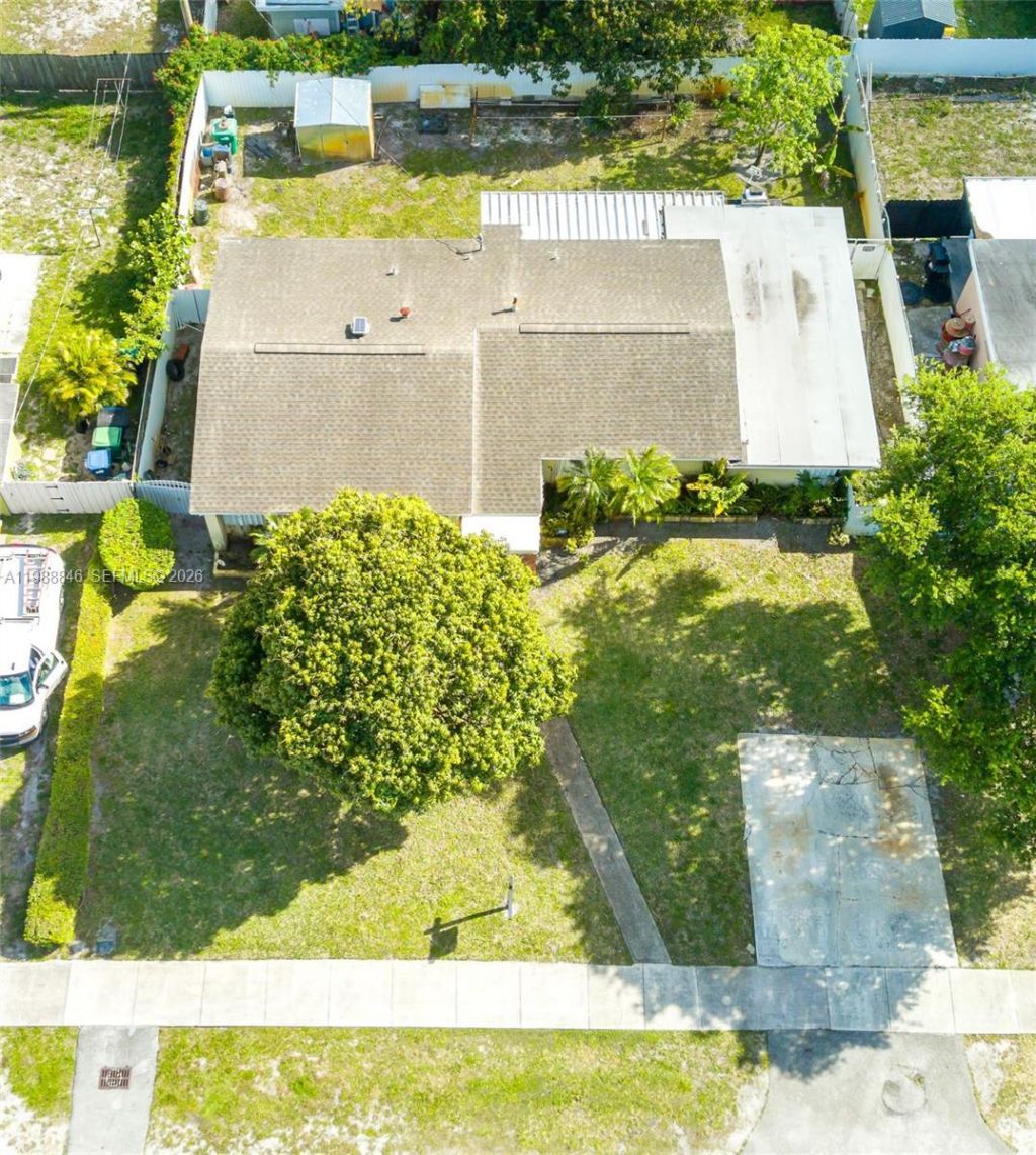 2010 NW 185th Ter, Miami Gardens, FL 33056 Photo