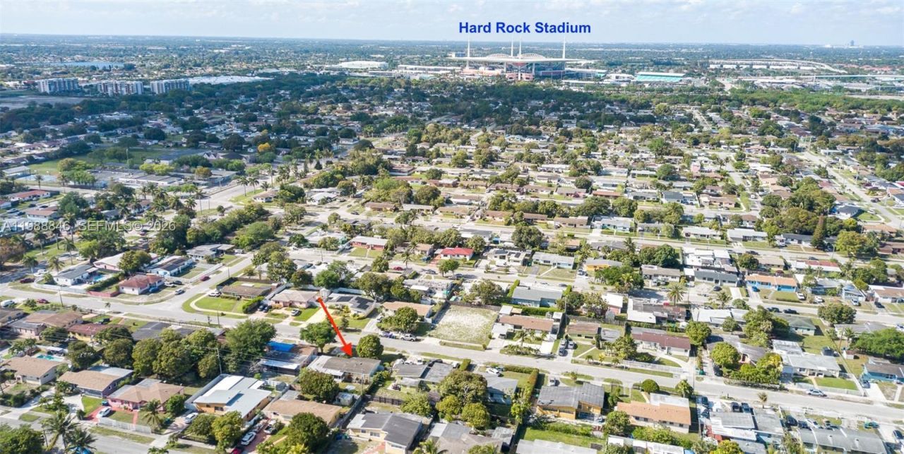 2010 NW 185th Ter, Miami Gardens, FL 33056 Photo