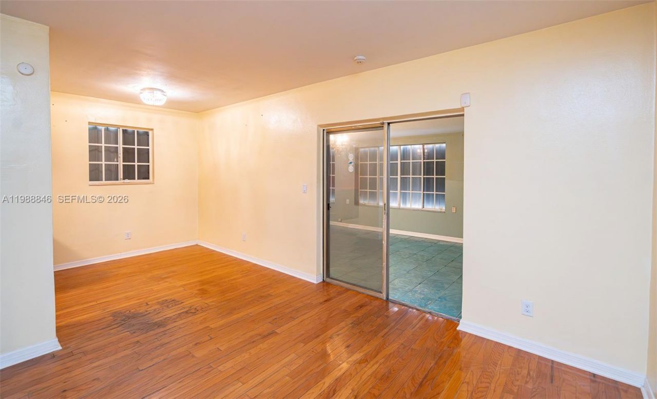 2010 NW 185th Ter , Miami Gardens, FL 33056 Photo