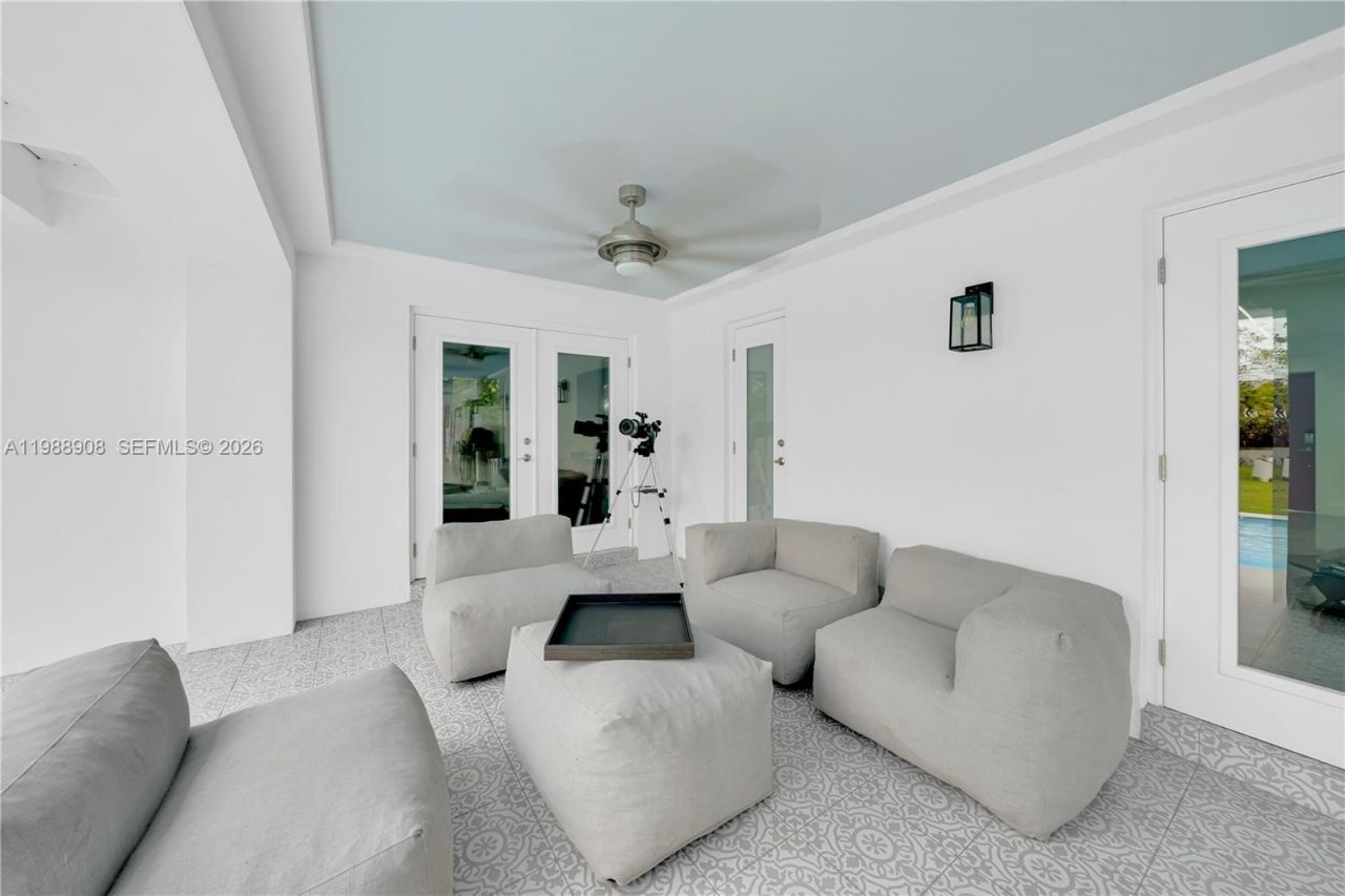 10705 SW 128th Ter, Miami, FL 33176 Photo