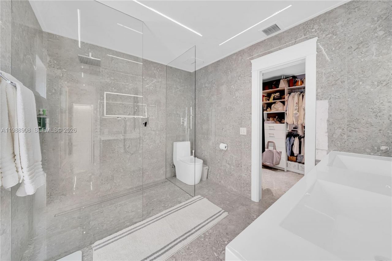 10705 SW 128th Ter , Miami, FL 33176 Photo