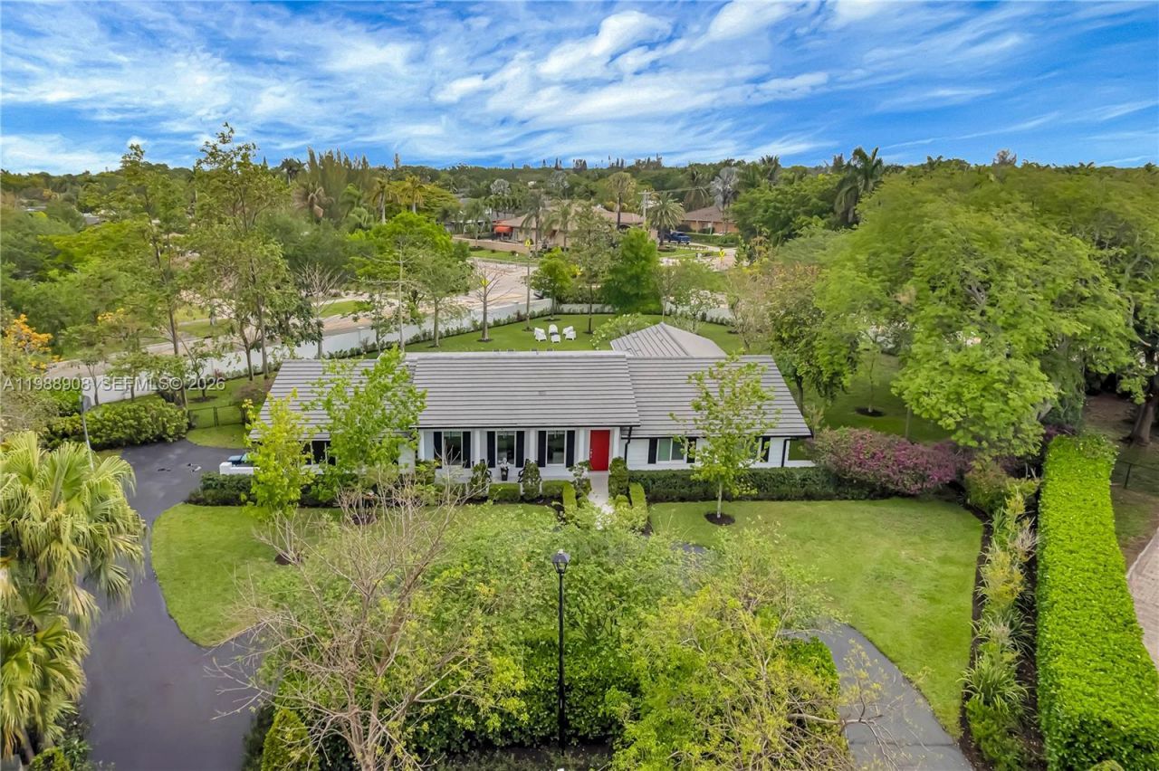 10705 SW 128th Ter , Miami, FL 33176 Photo