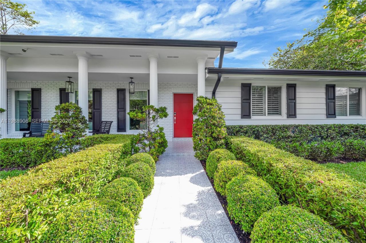 10705 SW 128th Ter , Miami, FL 33176 Photo