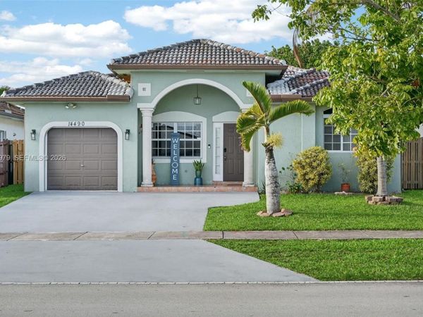 14490 SW 180th St , Miami, FL 33177