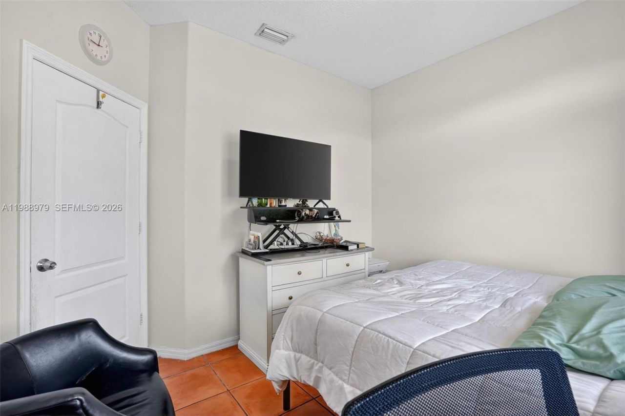 14490 SW 180th St , Miami, FL 33177 Photo