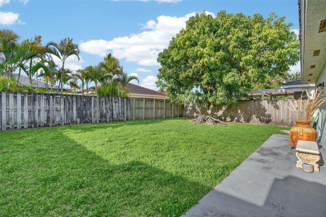 14490 SW 180th St , Miami, FL 33177 Photo