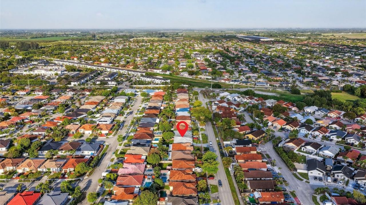 14490 SW 180th St , Miami, FL 33177 Photo