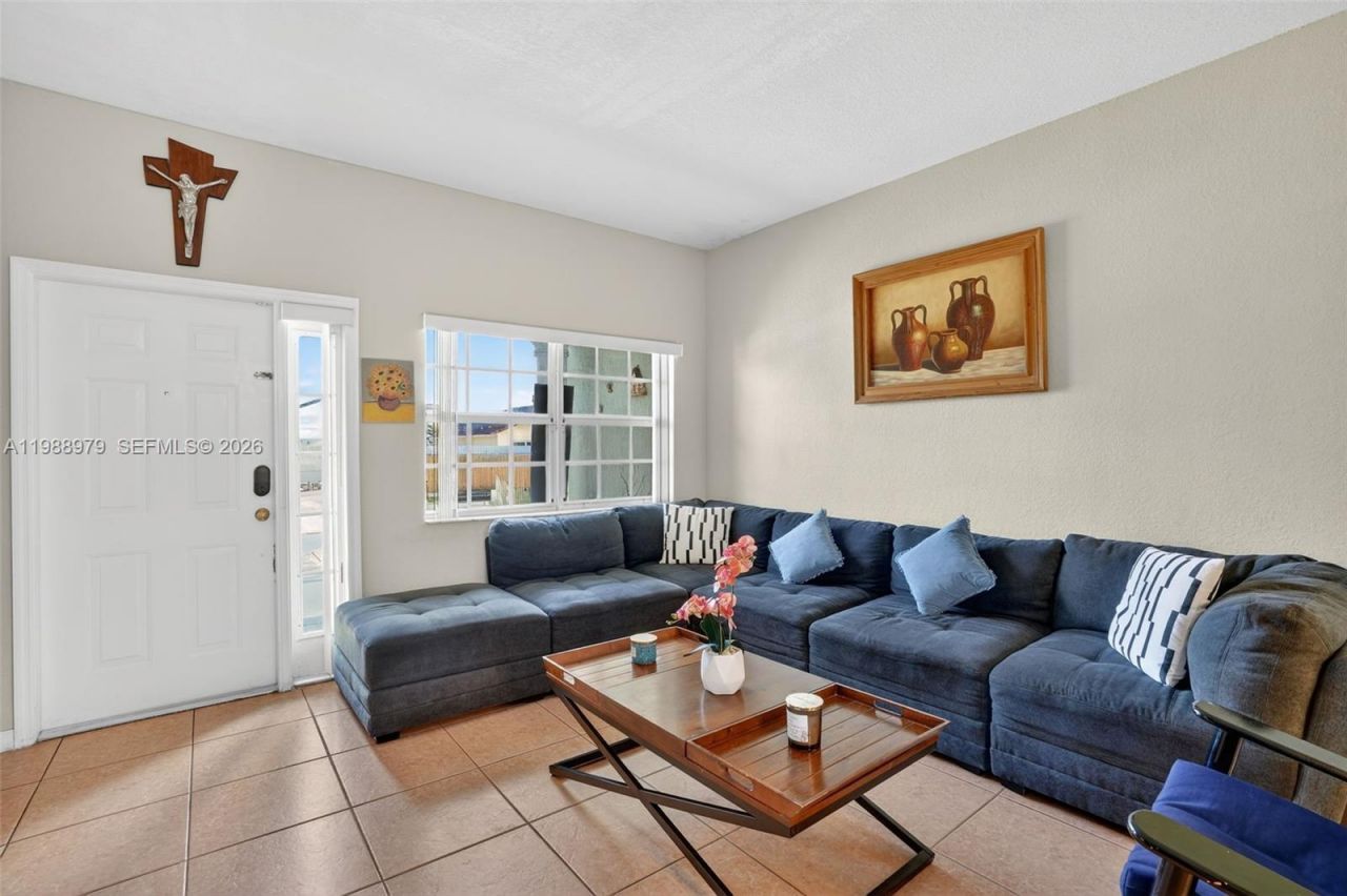 14490 SW 180th St , Miami, FL 33177 Photo