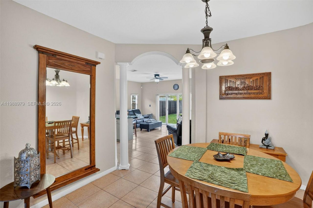 14490 SW 180th St , Miami, FL 33177 Photo