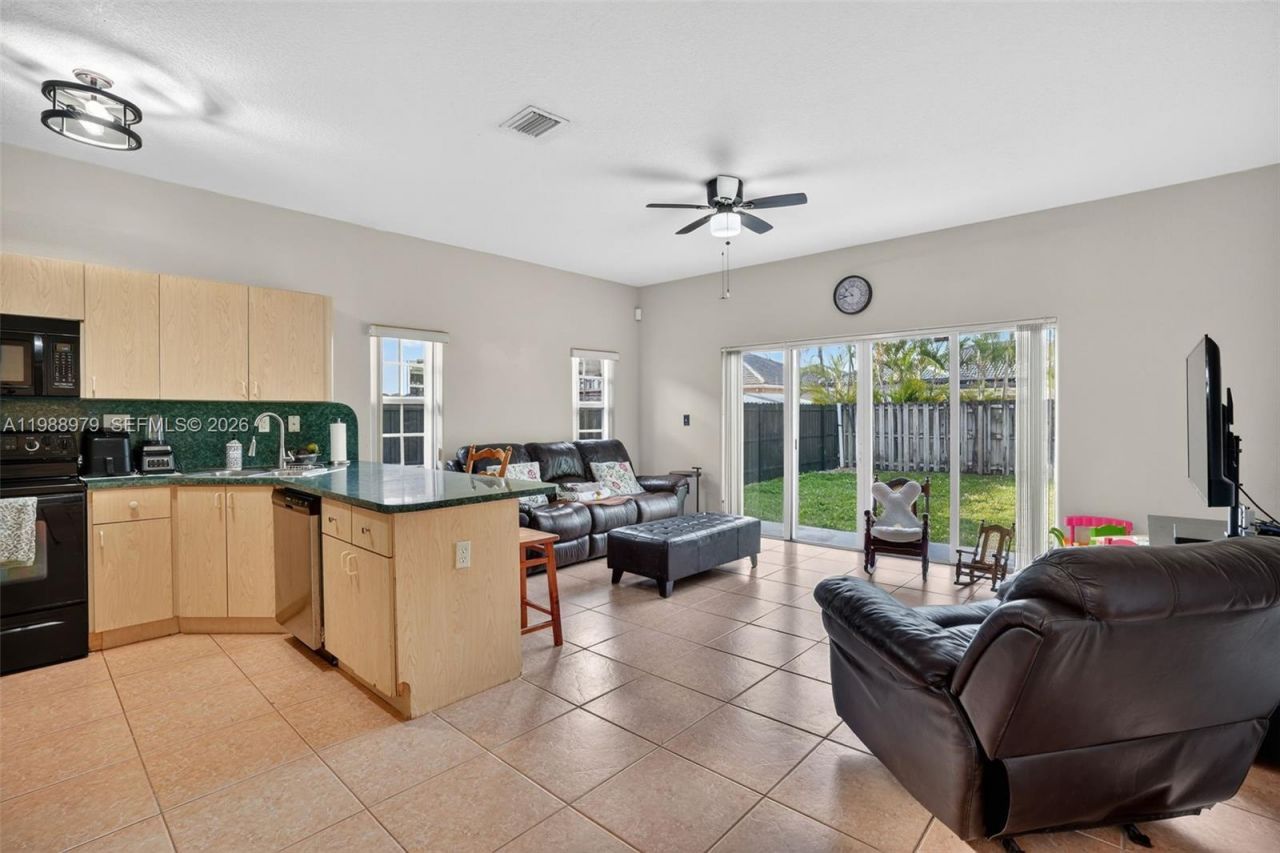 14490 SW 180th St , Miami, FL 33177 Photo