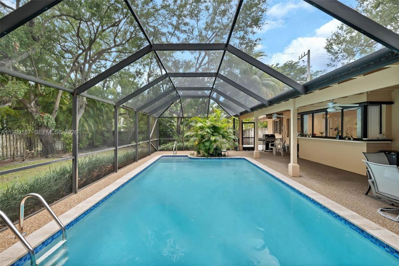 16745 SW 74th Ct , Palmetto Bay, FL 33157 Photo