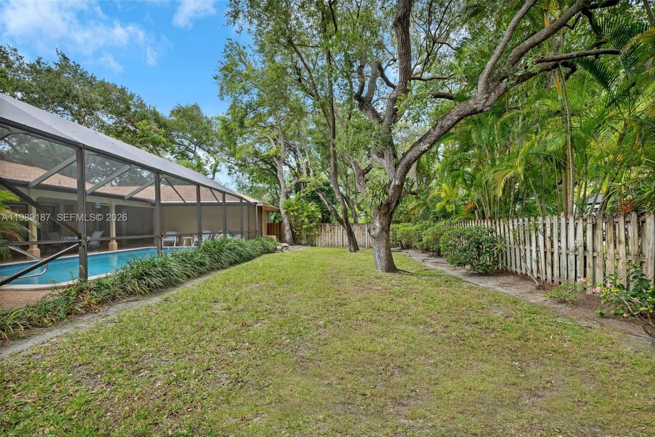 16745 SW 74th Ct , Palmetto Bay, FL 33157 Photo