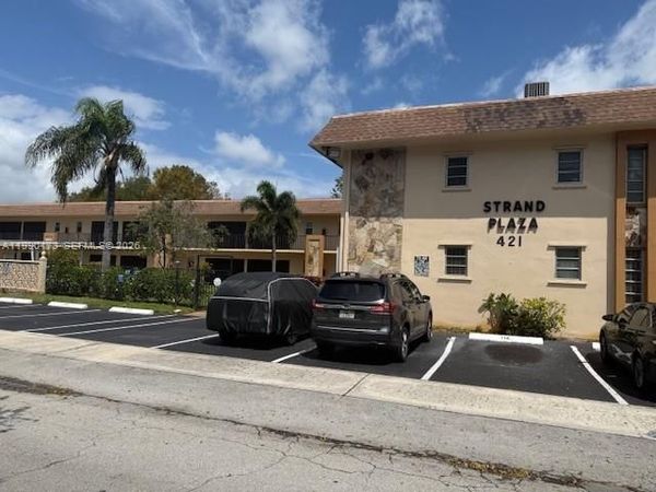 421 NE 1st St , Unit 219, Hallandale Beach, FL 33009