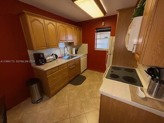 421 NE 1st St , Unit 219, Hallandale Beach, FL 33009 Photo