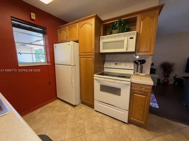 421 NE 1st St , Unit 219, Hallandale Beach, FL 33009 Photo