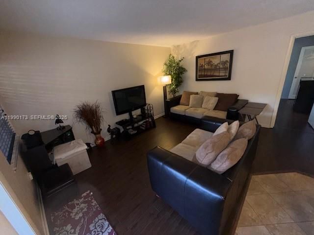 421 NE 1st St , Unit 219, Hallandale Beach, FL 33009 Photo