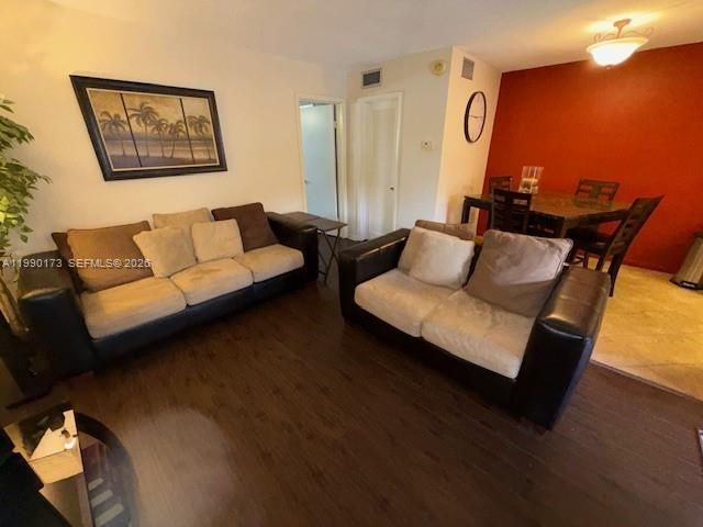421 NE 1st St , Unit 219, Hallandale Beach, FL 33009 Photo