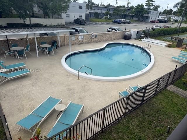421 NE 1st St , Unit 219, Hallandale Beach, FL 33009 Photo