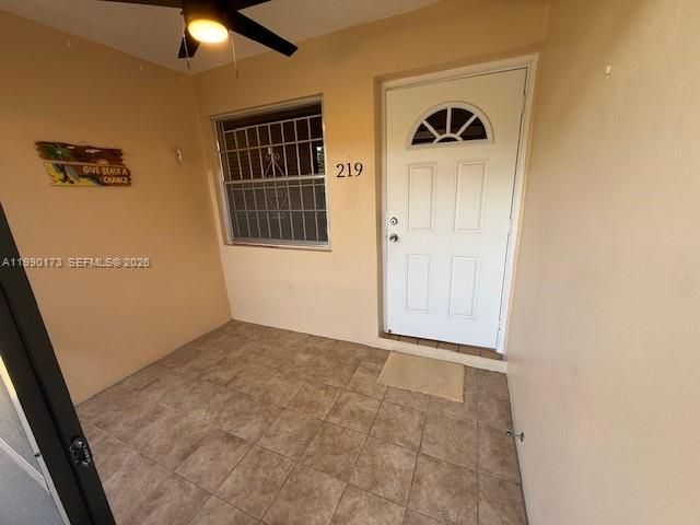 421 NE 1st St , Unit 219, Hallandale Beach, FL 33009 Photo