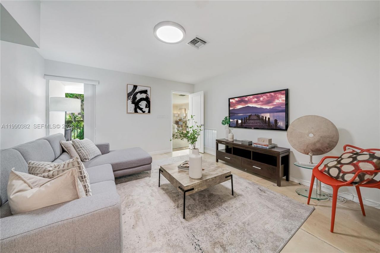 640 S Mashta Dr , Key Biscayne, FL 33149 Photo