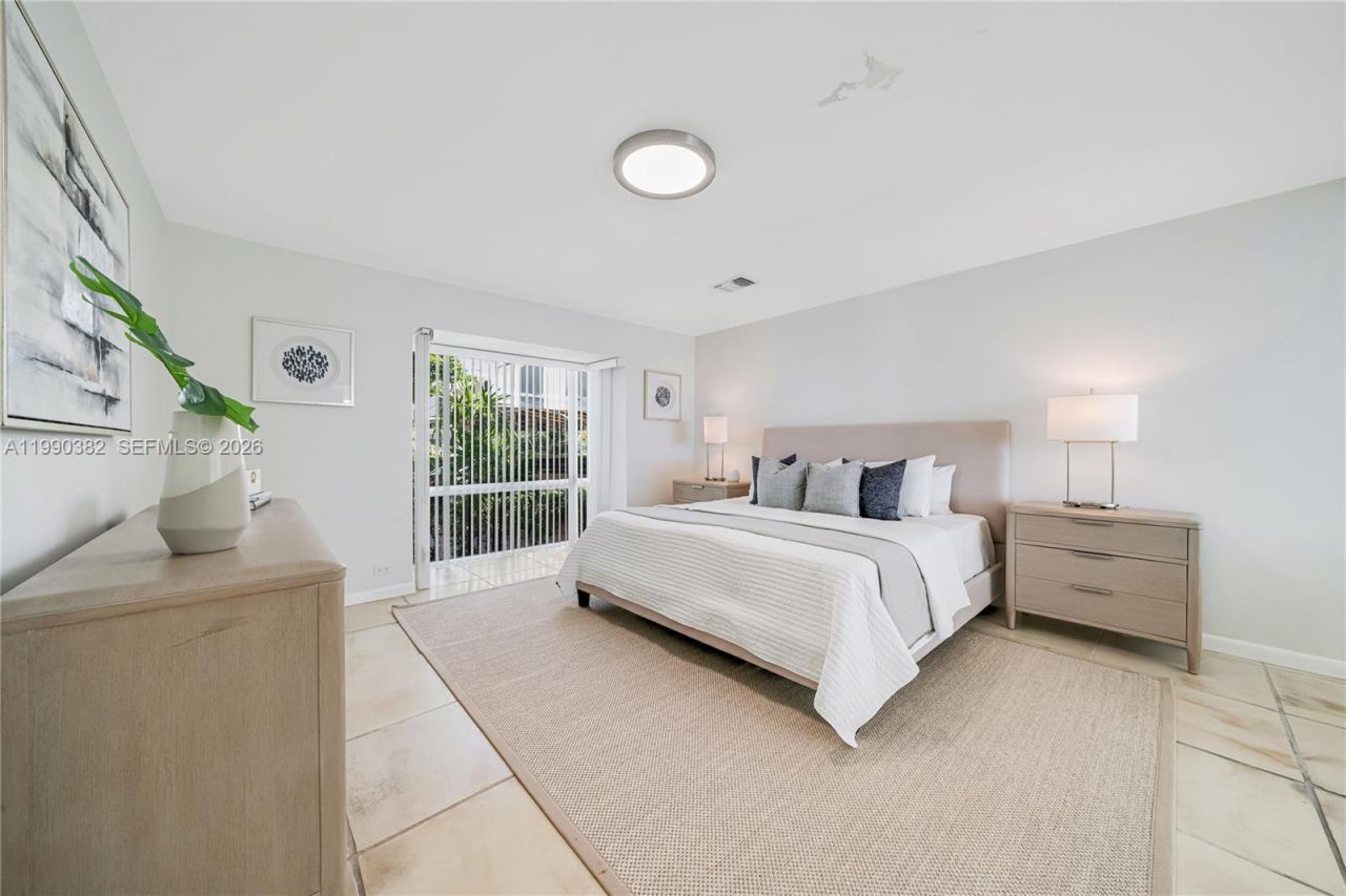 640 S Mashta Dr , Key Biscayne, FL 33149 Photo