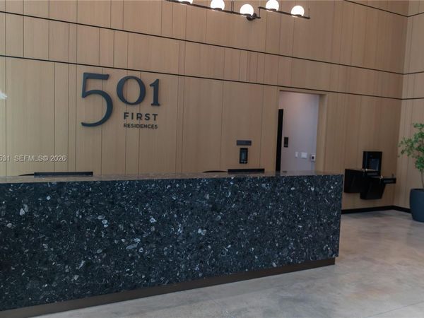121 NE 5th St, Unit 2611, Miami, FL 33132
