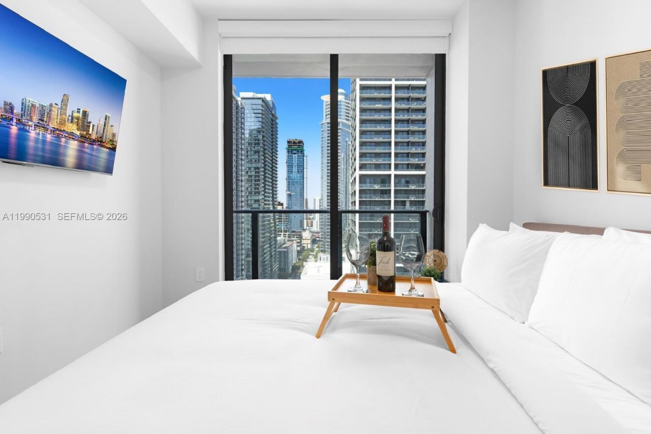121 NE 5th St, Unit 2611, Miami, FL 33132 Photo