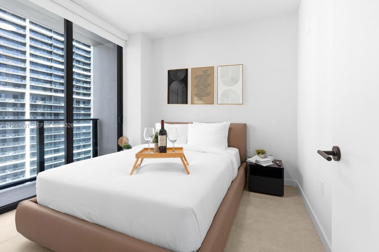 121 NE 5th St, Unit 2611, Miami, FL 33132 Photo