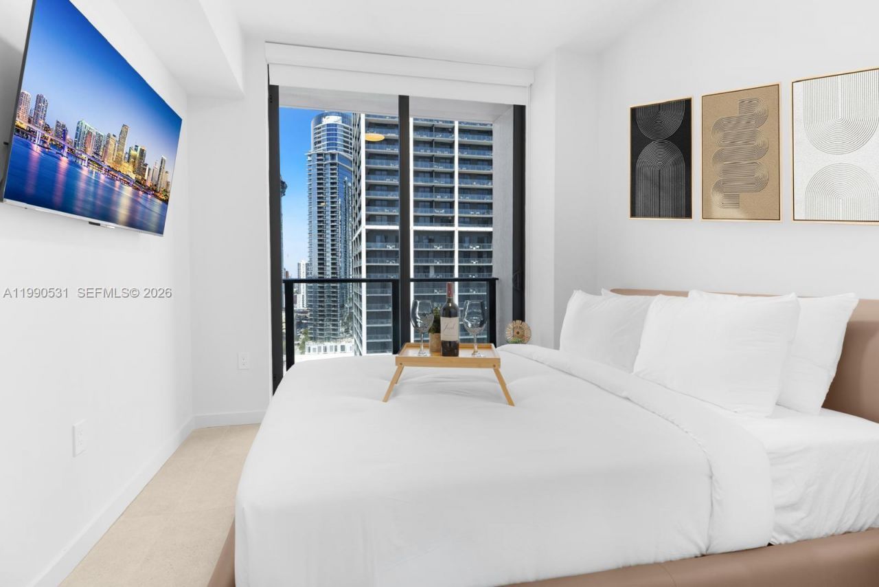 121 NE 5th St, Unit 2611, Miami, FL 33132 Photo