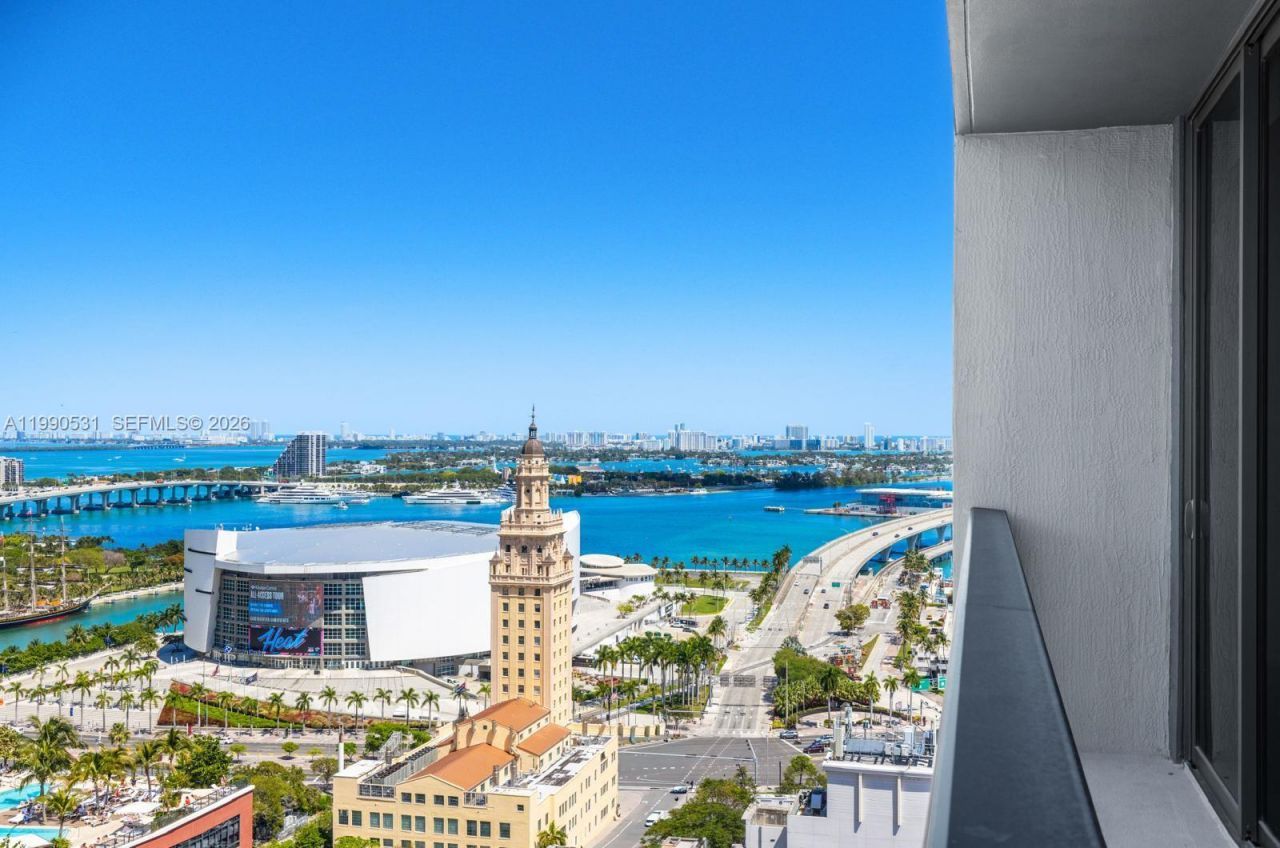 121 NE 5th St, Unit 2611, Miami, FL 33132 Photo