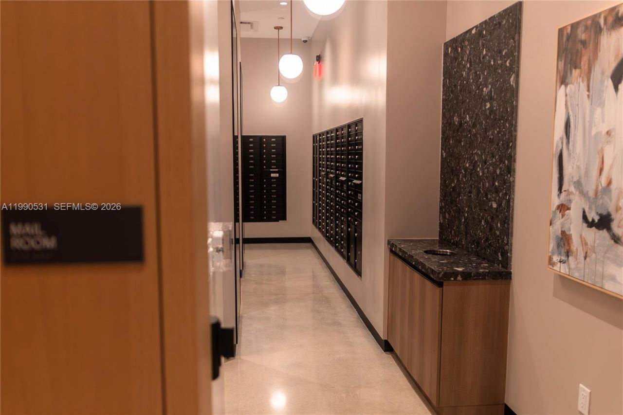 121 NE 5th St, Unit 2611, Miami, FL 33132 Photo