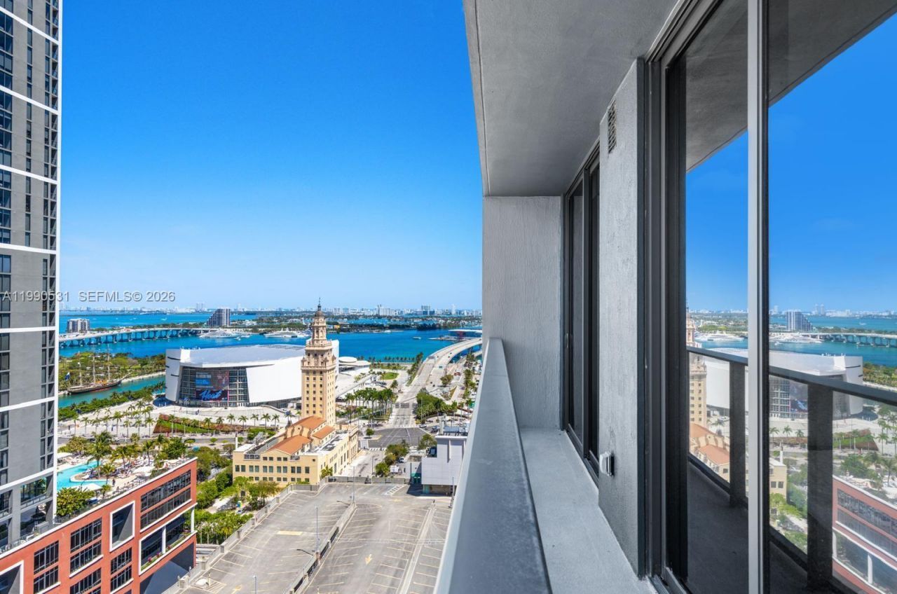 121 NE 5th St, Unit 2611, Miami, FL 33132 Photo