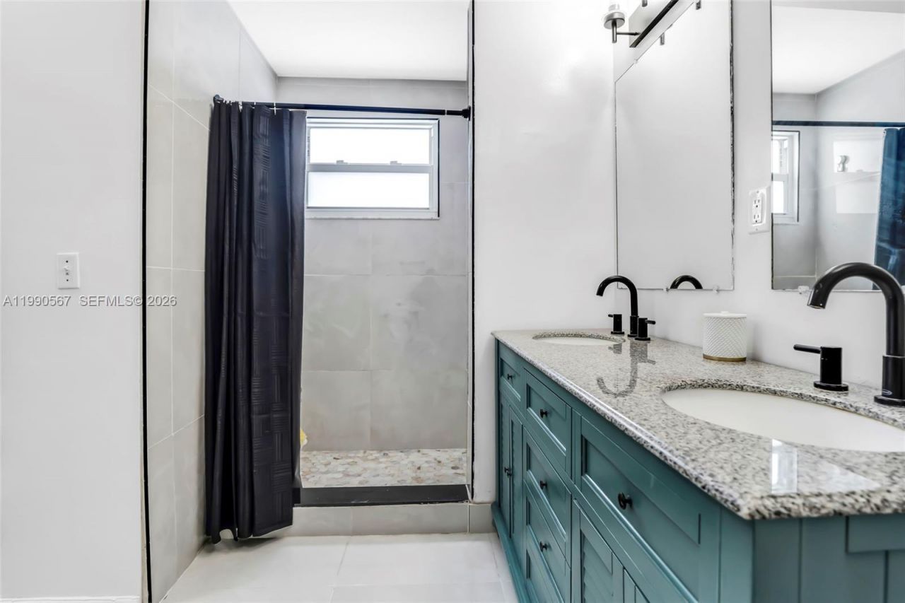 10020 SW 223rd Ln , Cutler Bay, FL 33190 Photo