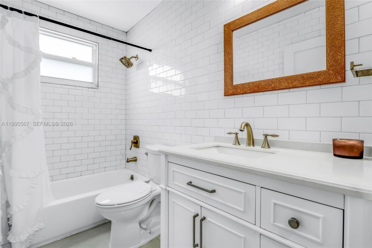 10020 SW 223rd Ln , Cutler Bay, FL 33190 Photo