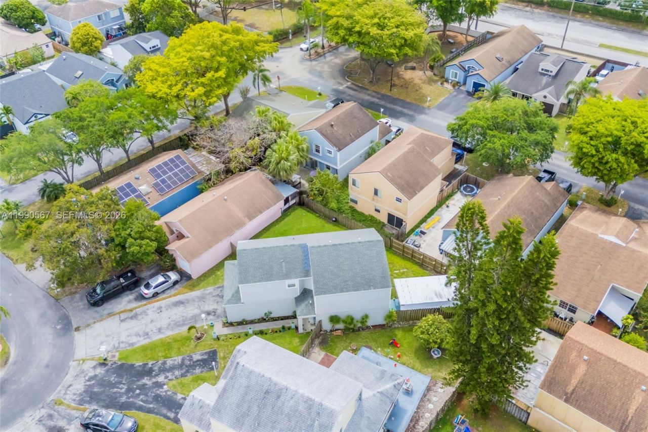 10020 SW 223rd Ln , Cutler Bay, FL 33190 Photo