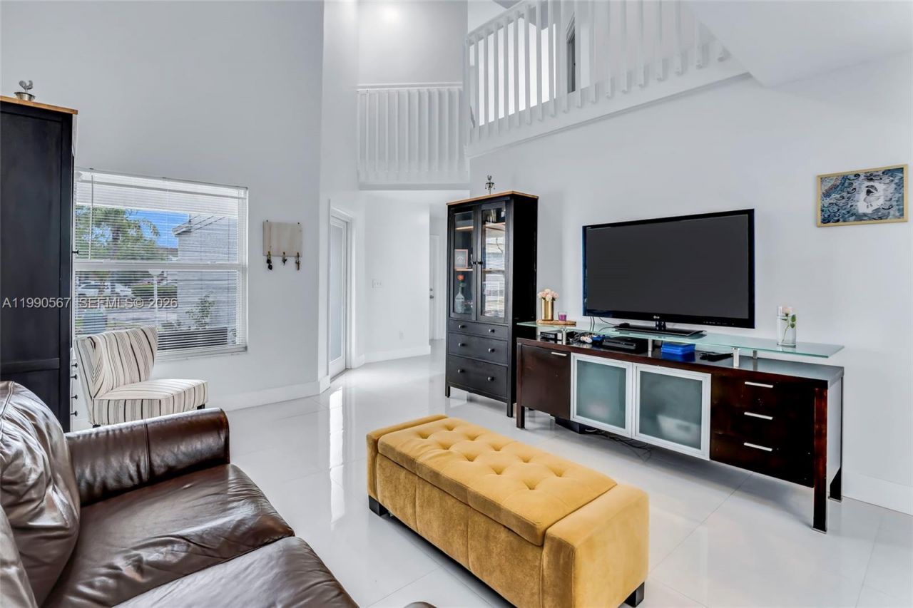 10020 SW 223rd Ln , Cutler Bay, FL 33190 Photo