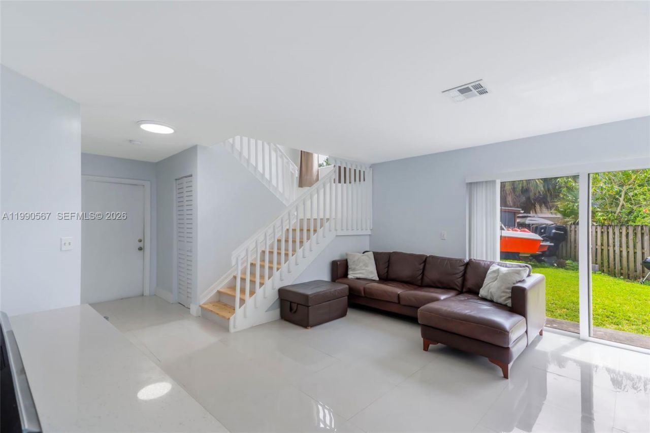 10020 SW 223rd Ln , Cutler Bay, FL 33190 Photo