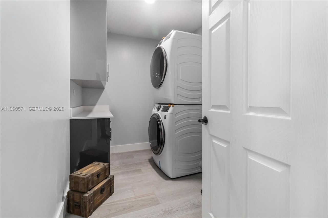 17036 SW 144 Court , Miami, FL 33177 Photo