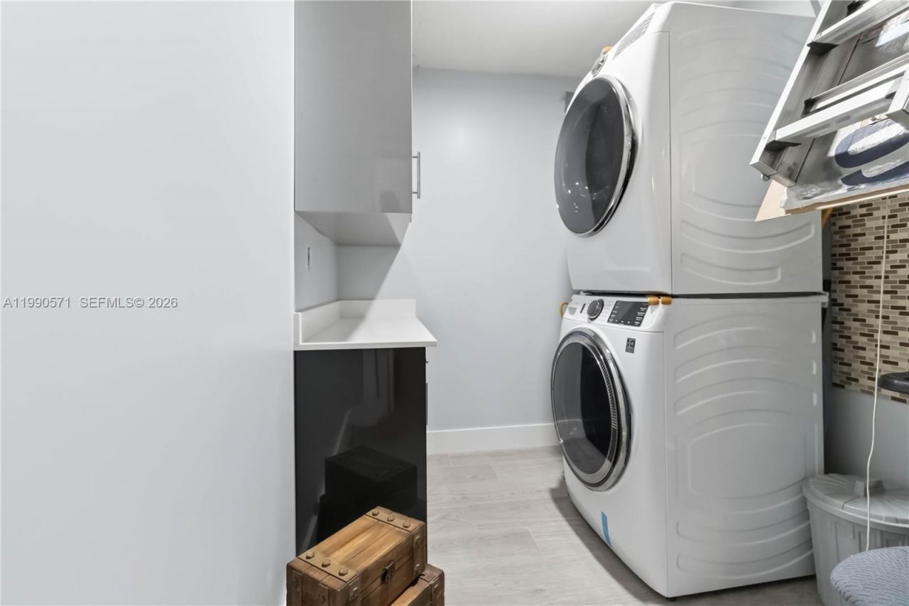 17036 SW 144 Court , Miami, FL 33177 Photo