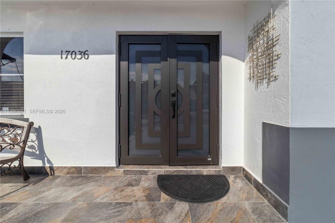 17036 SW 144 Court , Miami, FL 33177 Photo