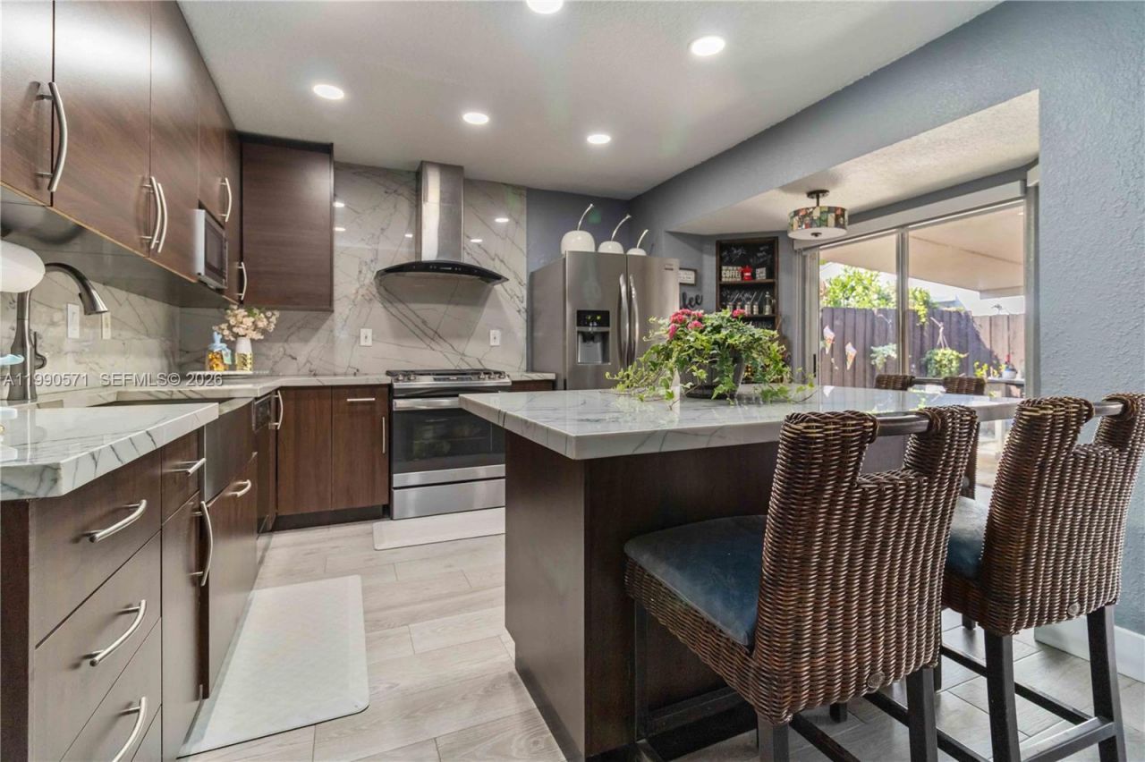 17036 SW 144 Court , Miami, FL 33177 Photo