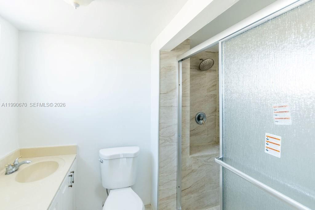 1990 Marseille Dr, Unit 402, Miami Beach, FL 33141 Photo