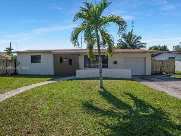 21100 N Miami Ave , Miami Gardens, FL 33169