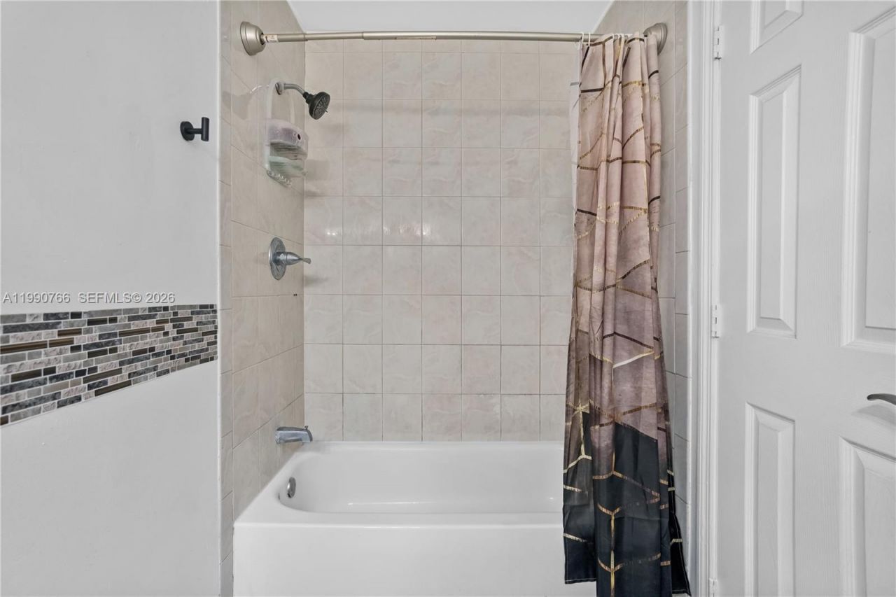 21100 N Miami Ave , Miami Gardens, FL 33169 Photo