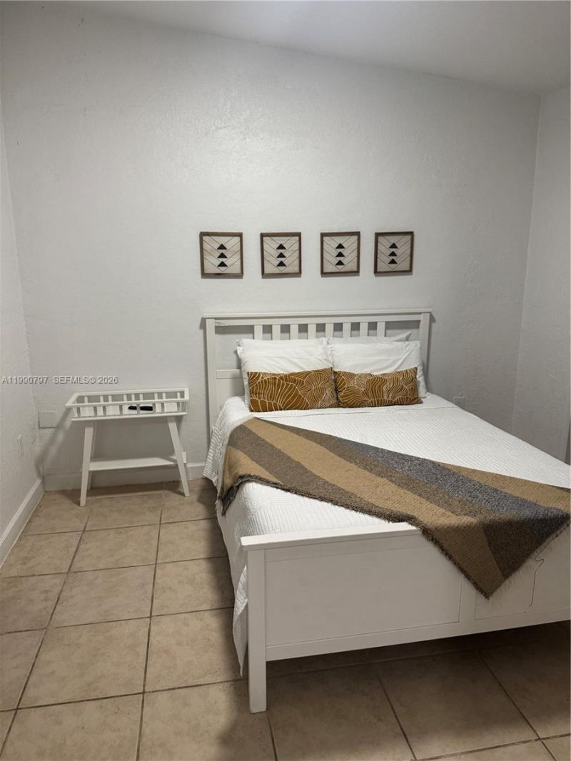 6126 SW 61st St , South Miami, FL 33143 Photo