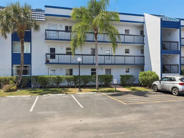 3050 N Holiday Springs Blvd , Unit 101, Margate, FL 33063