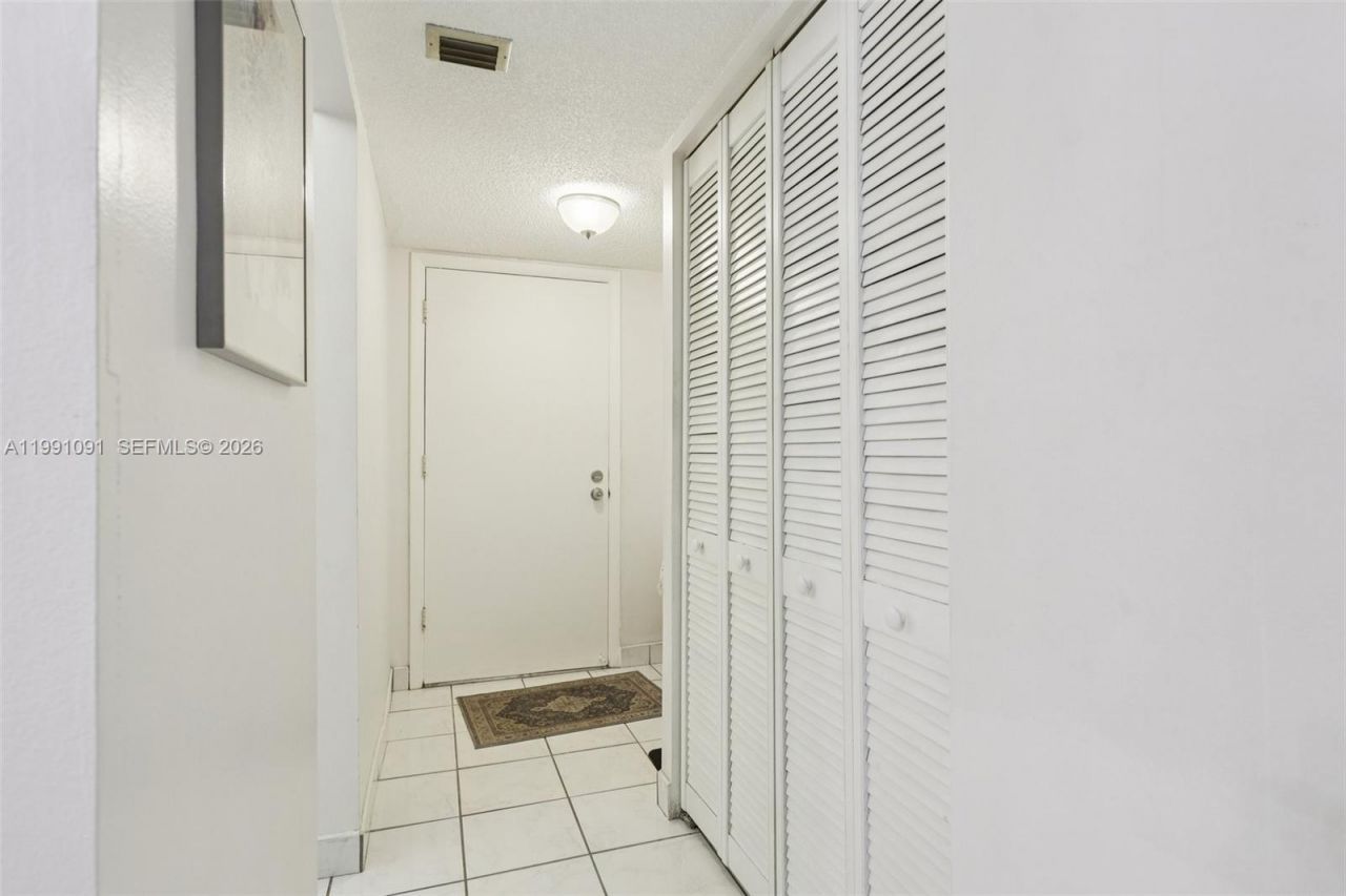 3050 N Holiday Springs Blvd , Unit 101, Margate, FL 33063 Photo