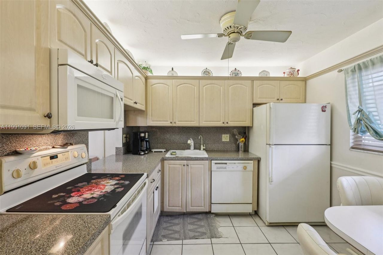 3050 N Holiday Springs Blvd , Unit 101, Margate, FL 33063 Photo