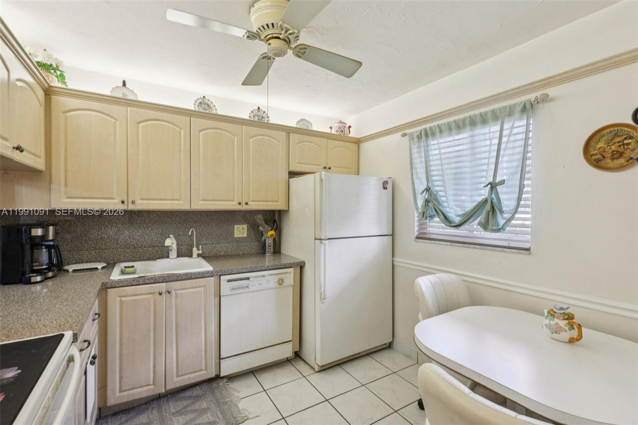 3050 N Holiday Springs Blvd , Unit 101, Margate, FL 33063 Photo