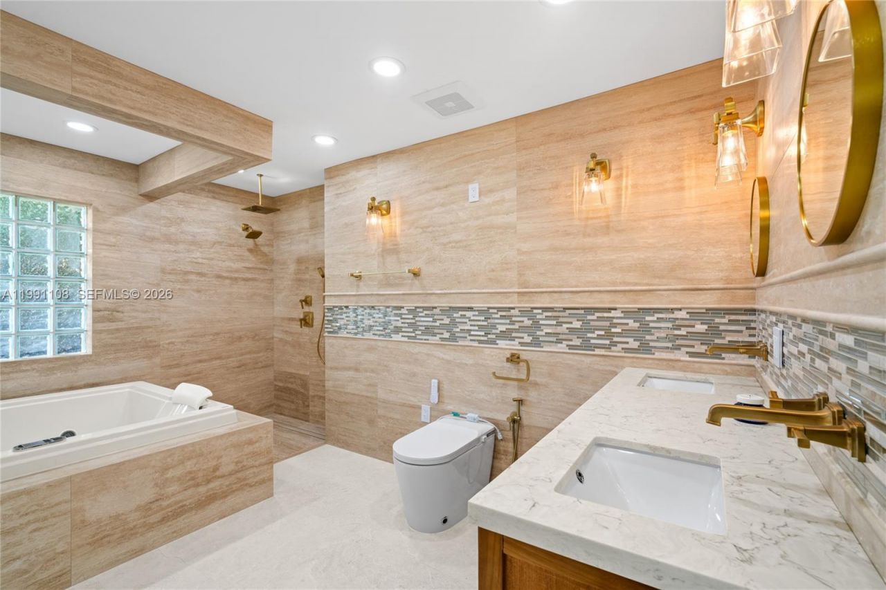 8201 SW 150th Dr , Palmetto Bay, FL 33158 Photo